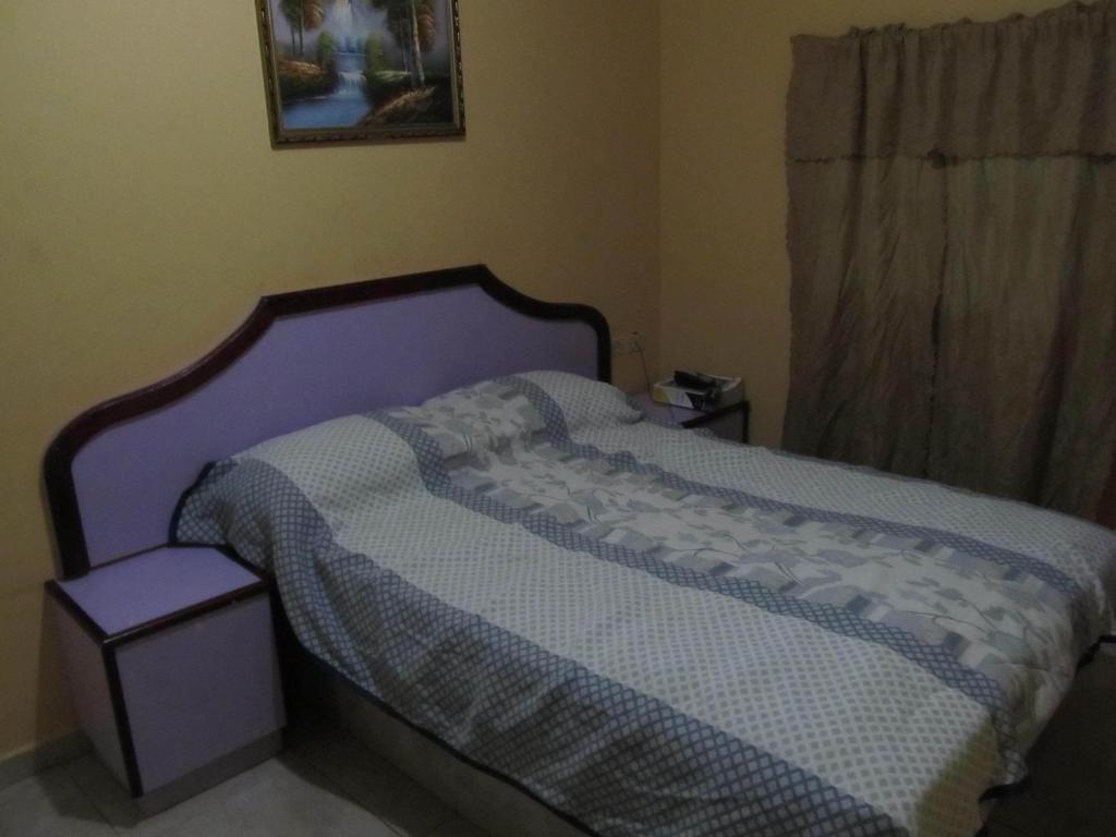 Backpacker Inn Panama City Room photo
